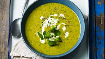 Mint, pea and crème fraiche soup