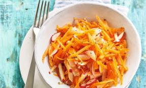 Carrot salad in bowl