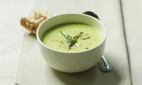 Creamy asparagus soup