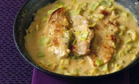 Pork with creamy leek sauce