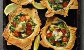 Salmon and spinach filo tarts