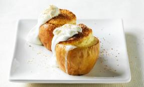 Hot souffle apples with creme fraiche