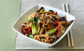 Vegetable chow mein